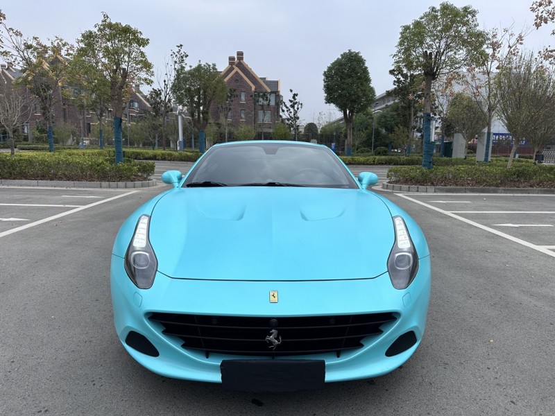 盐城15年法拉利California T1