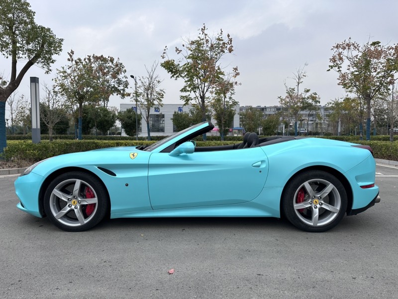 盐城15年法拉利California T3