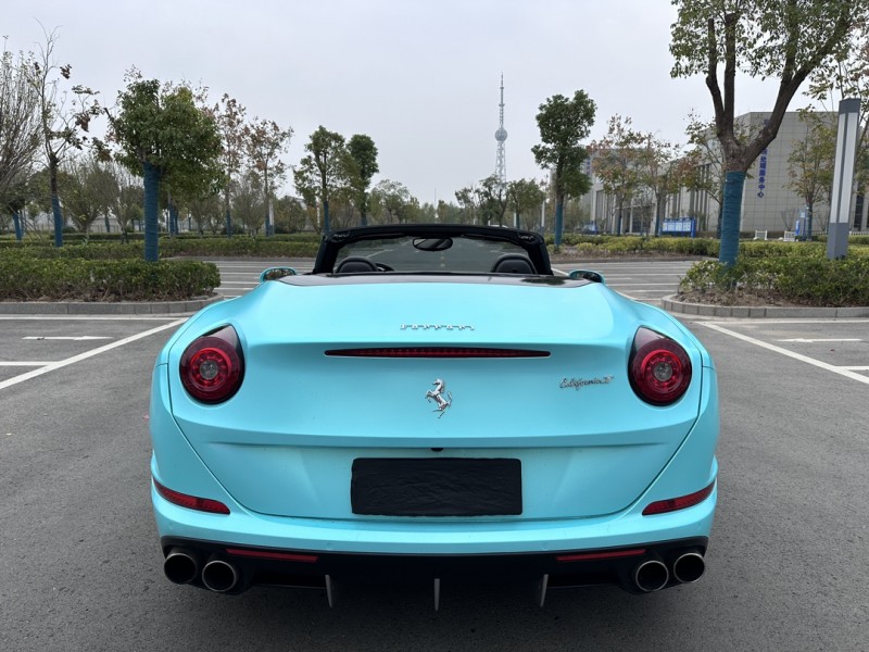 盐城15年法拉利California T9