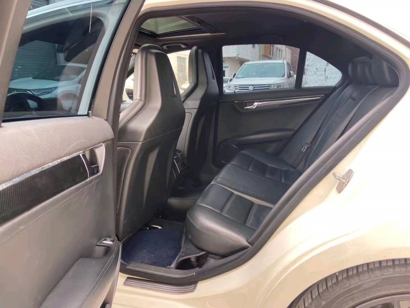 广州11年奔驰AMG6