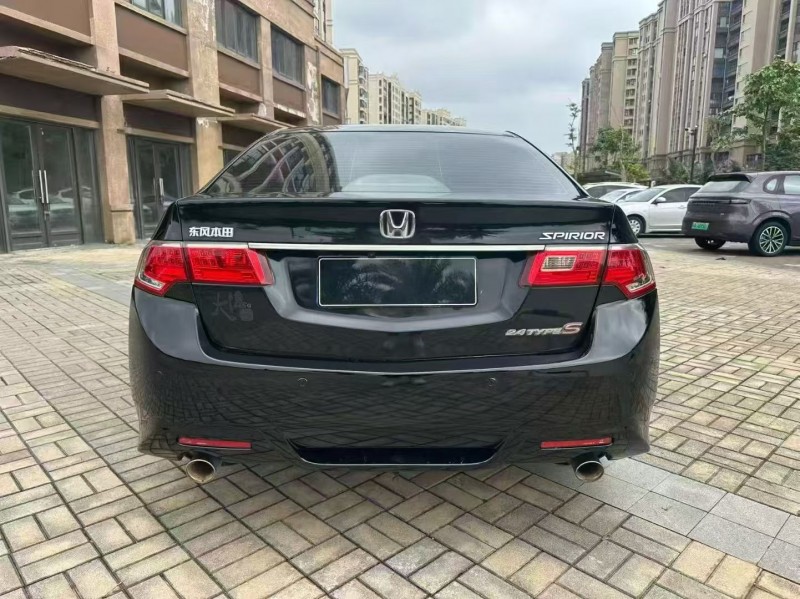 海口13年本田思铂睿9