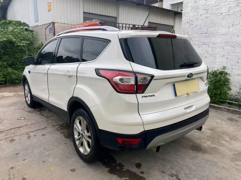 广州18年福特翼虎8