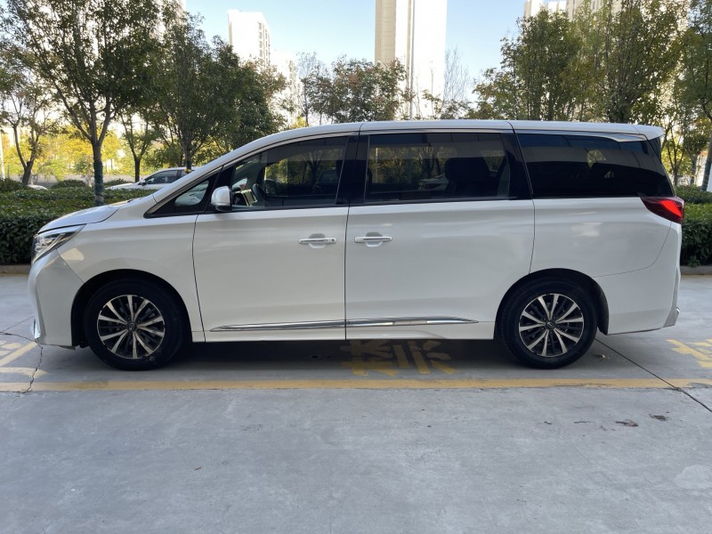 济宁22年传祺M87