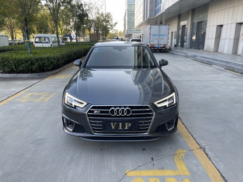 济宁20年奥迪A4L1