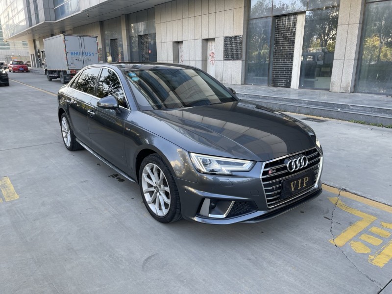 济宁20年奥迪A4L2