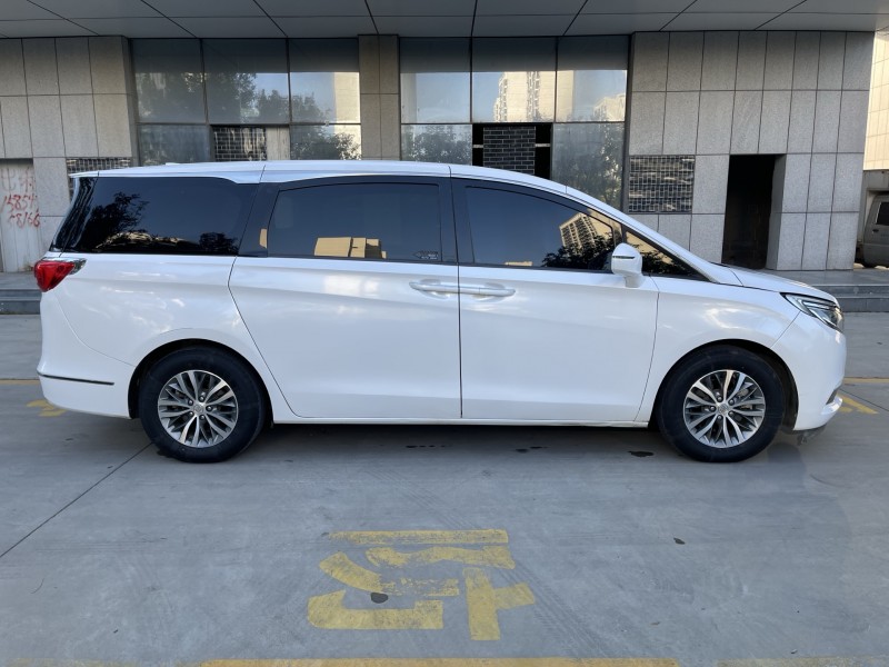 济宁18年别克GL88