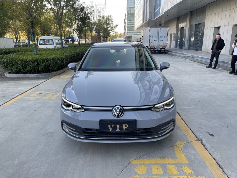 济宁22年大众高尔夫1