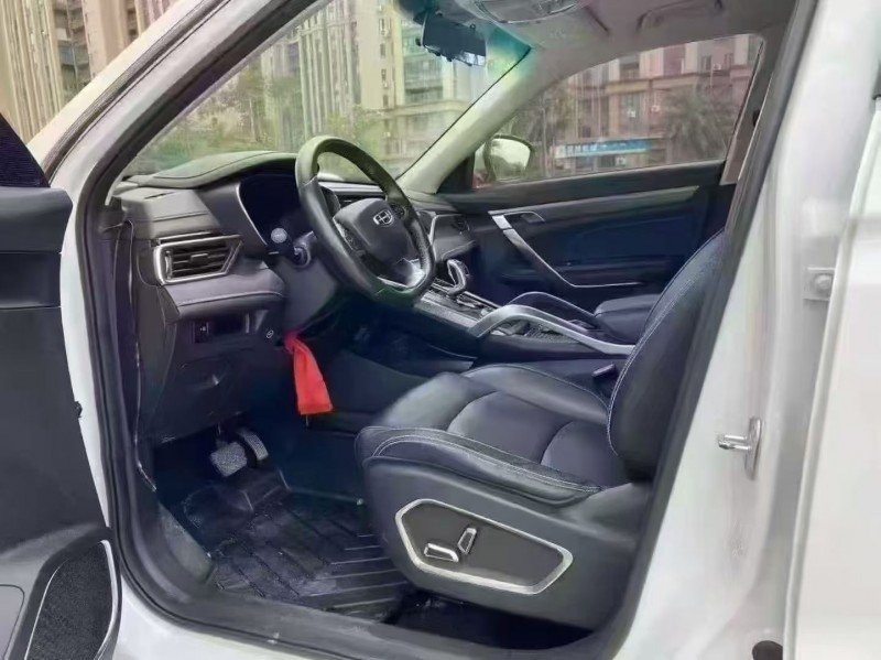 海口20年吉利博越5