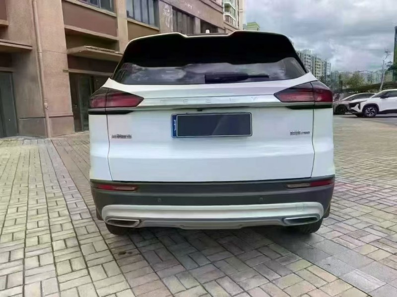 海口20年吉利博越9