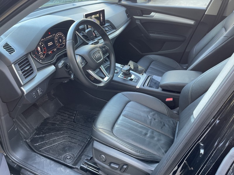 济宁21年奥迪Q55