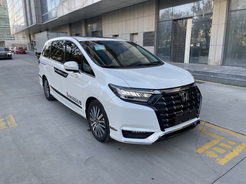 济宁22年本田艾力绅3