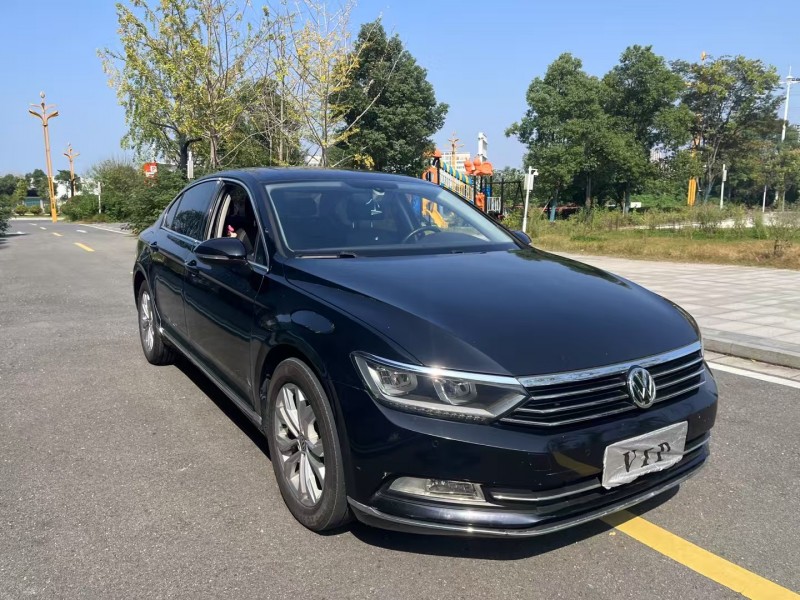 常德19年大众迈腾3