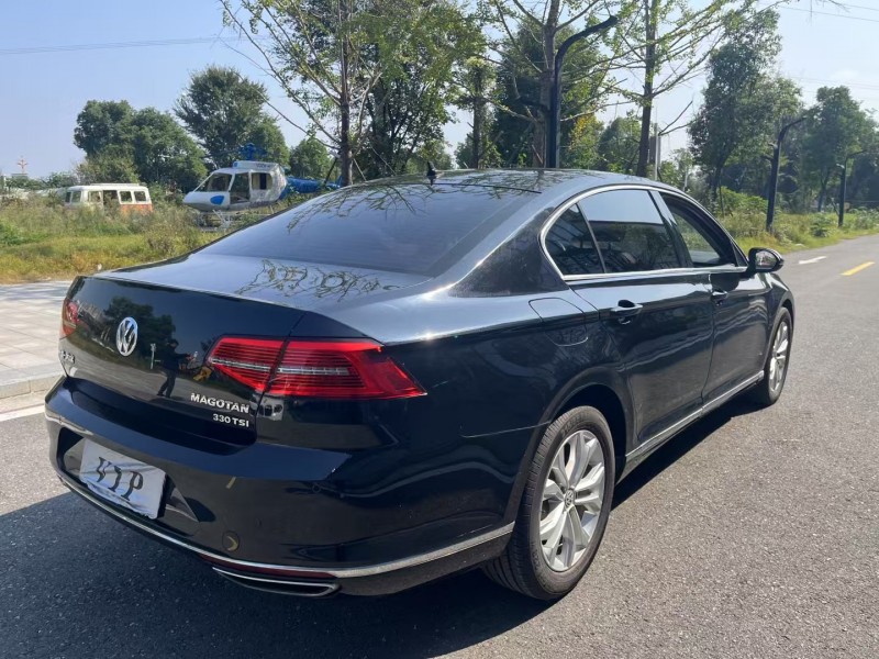 常德19年大众迈腾8