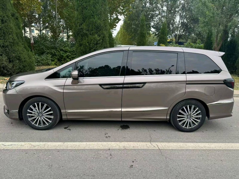 滨州22年本田艾力绅3