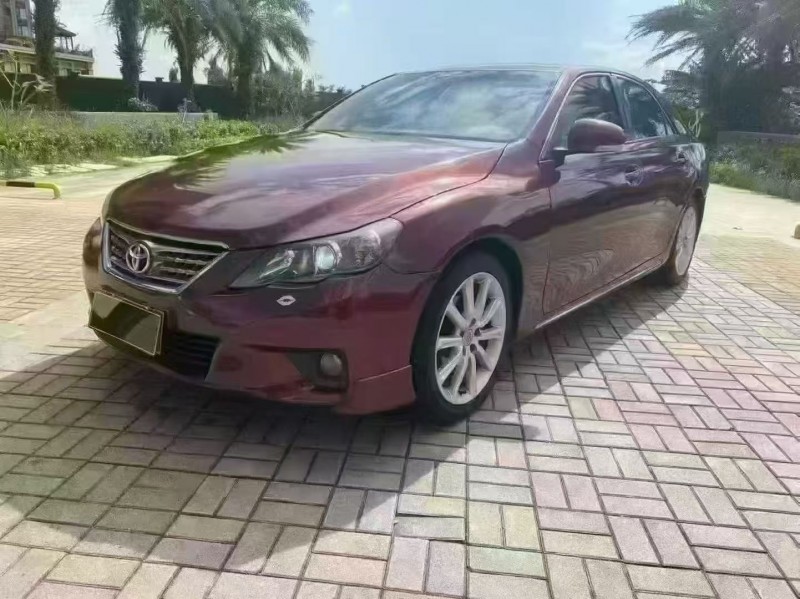 海口12年丰田锐志2