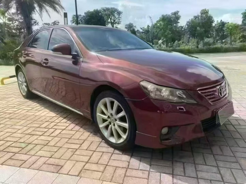 海口12年丰田锐志3