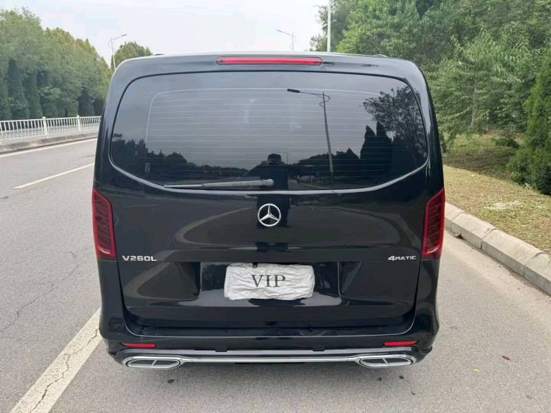 滨州18年奔驰威霆4