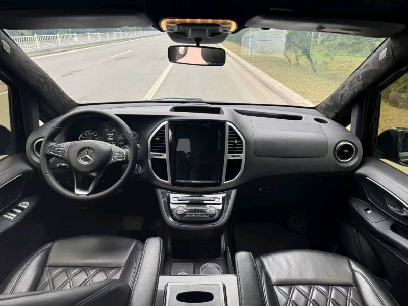 滨州18年奔驰威霆7