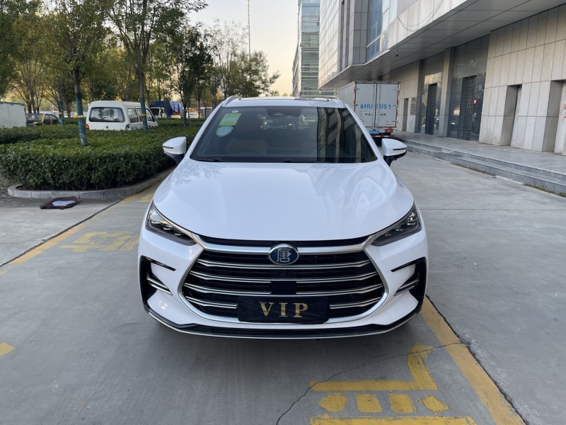 济宁21年比亚迪唐1