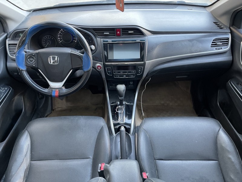 济宁16年本田凌派4