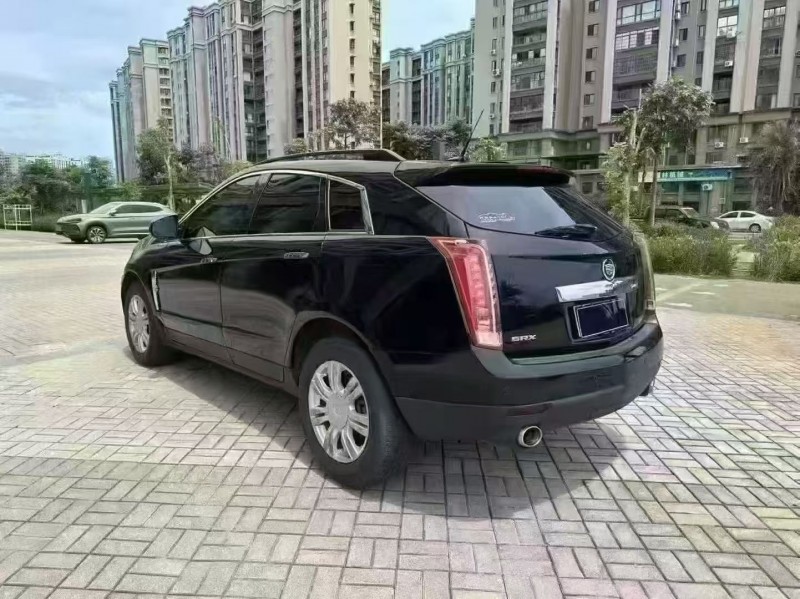 海口13年凯迪拉克SRX7