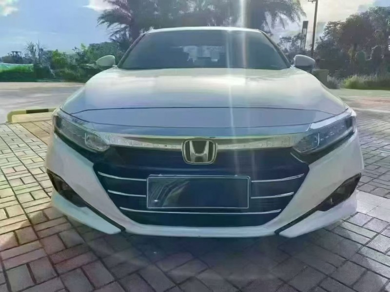 海口23年本田雅阁1