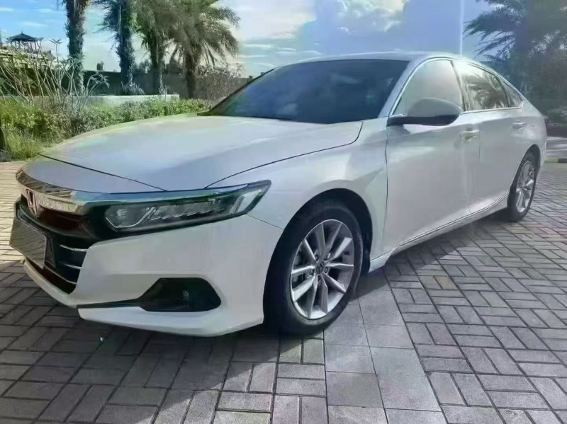 海口23年本田雅阁2