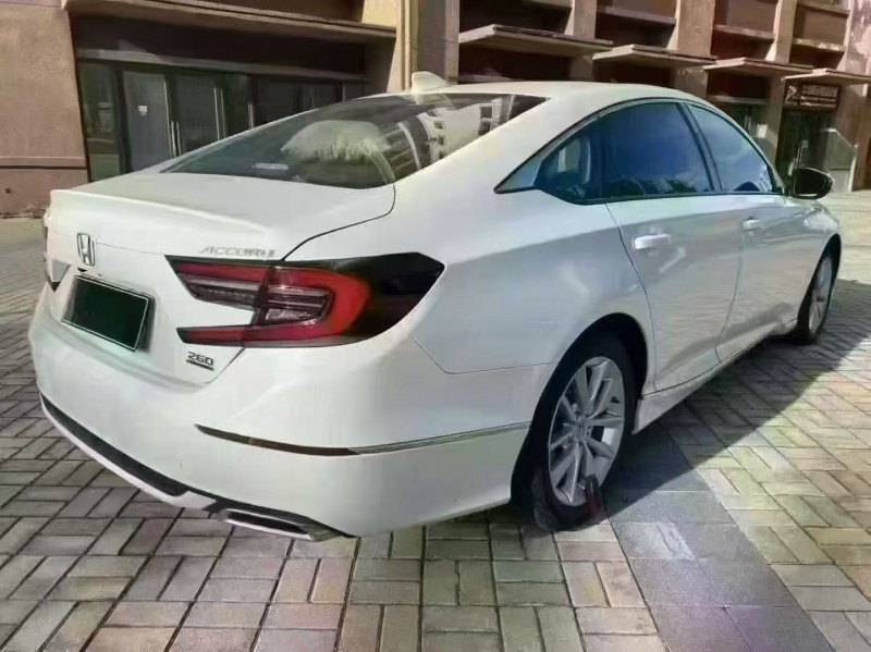 海口23年本田雅阁8