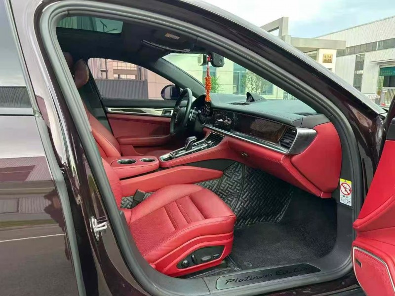 徐州23年保时捷帕拉梅拉5