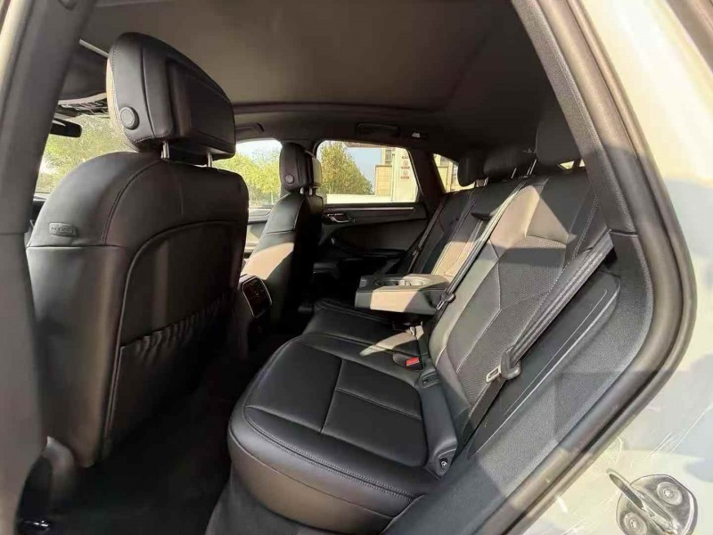 邢台25年保时捷Macan4