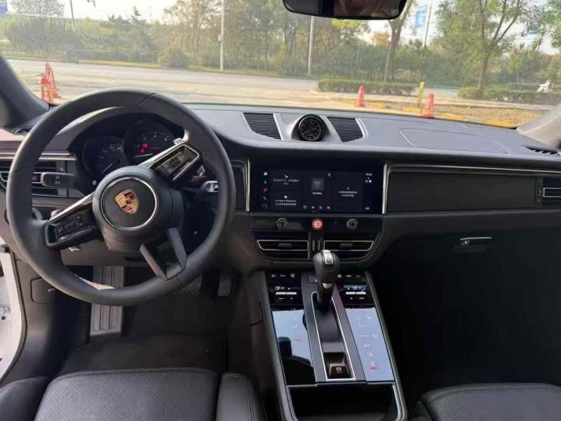 邢台25年保时捷Macan5