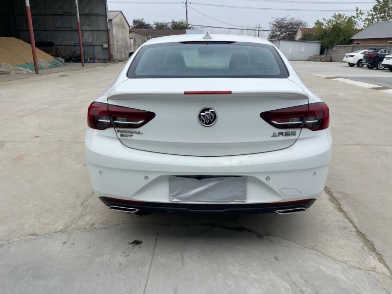 徐州19年别克君威9