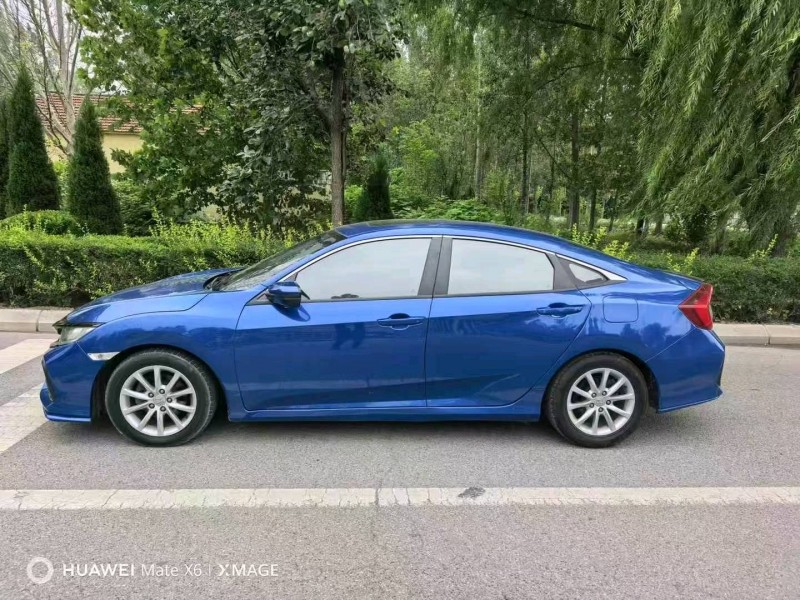 滨州17年本田思域3