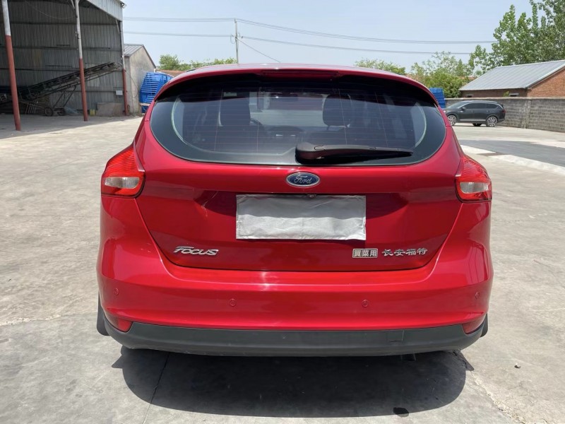 徐州17年福特福克斯9