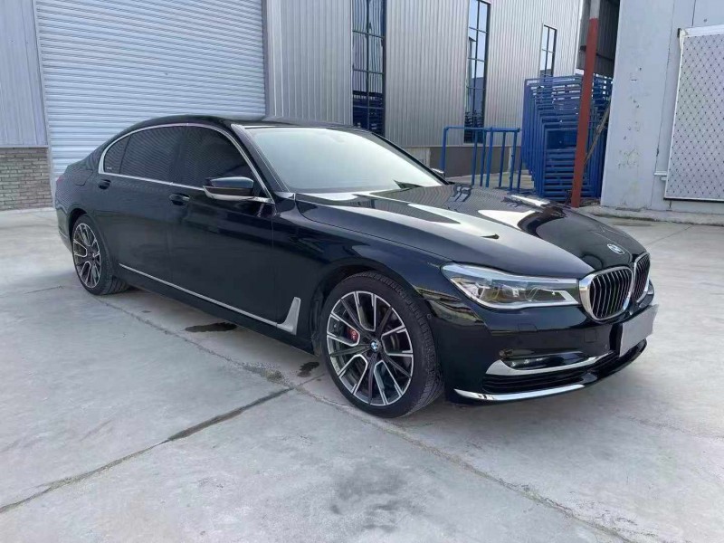 徐州17年宝马7系3