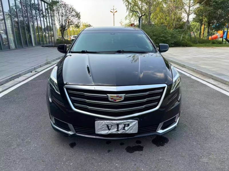 常德18年凯迪拉克XTS1