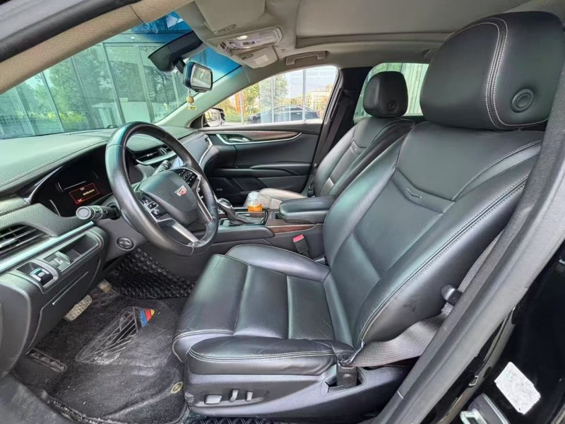 常德18年凯迪拉克XTS9