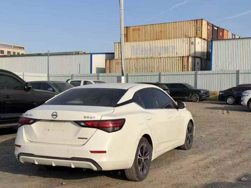 乌鲁木齐20年日产轩逸4