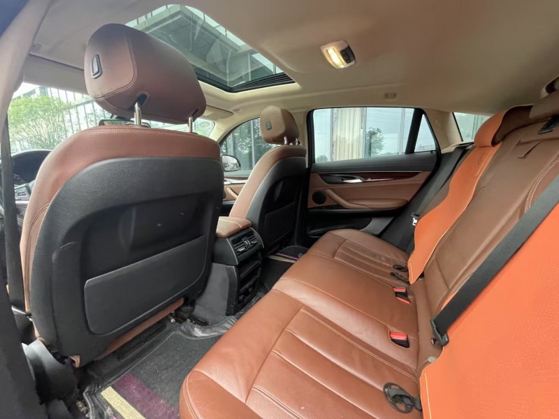 常德17年宝马X66