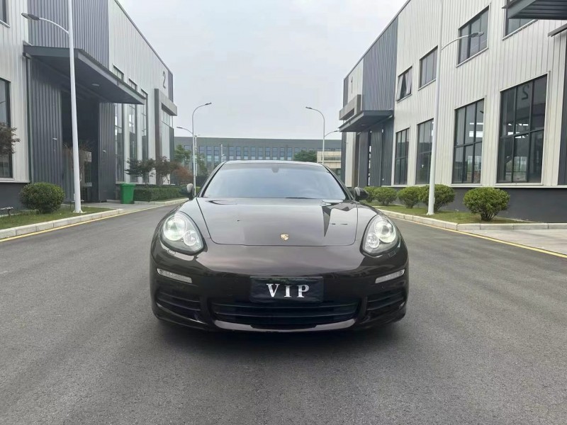 徐州15年保时捷帕拉梅拉1