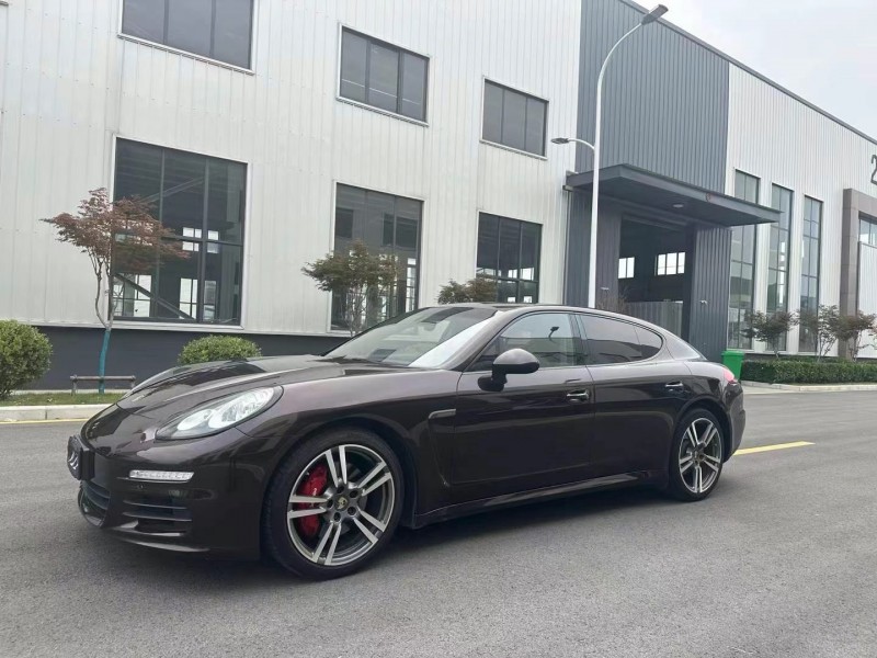 徐州15年保时捷帕拉梅拉2