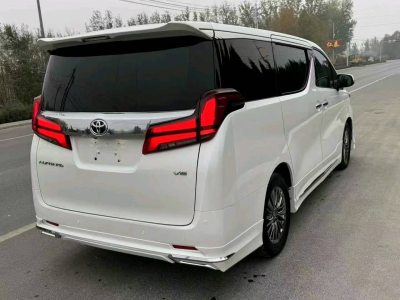 滨州17年丰田埃尔法4