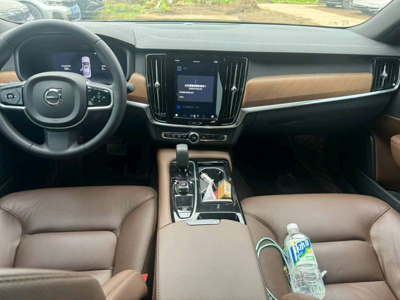 宜昌24年沃尔沃S904