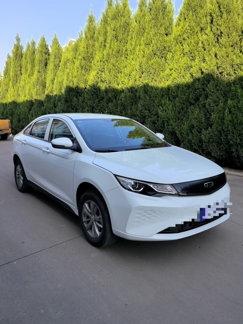 青岛24年吉利帝豪2