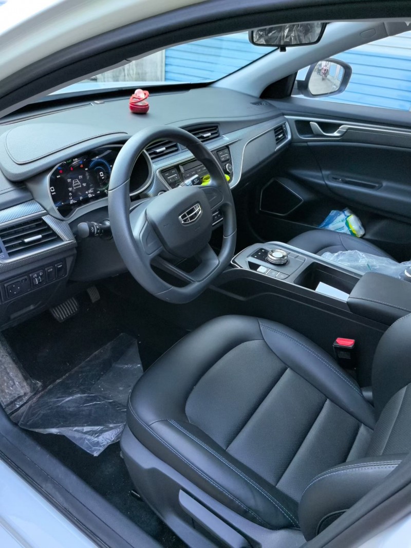 青岛24年吉利帝豪4