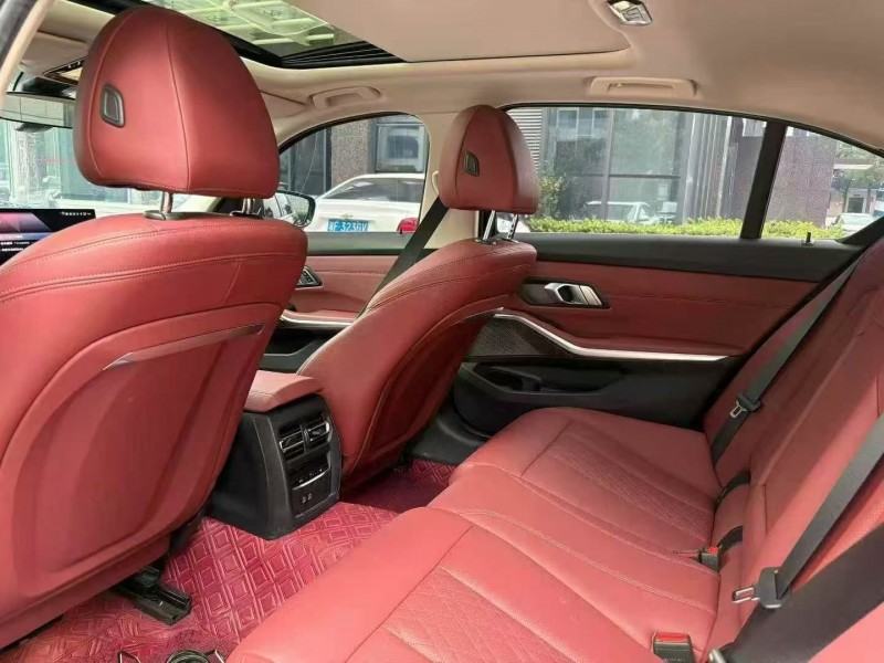 张家界23年宝马3系4