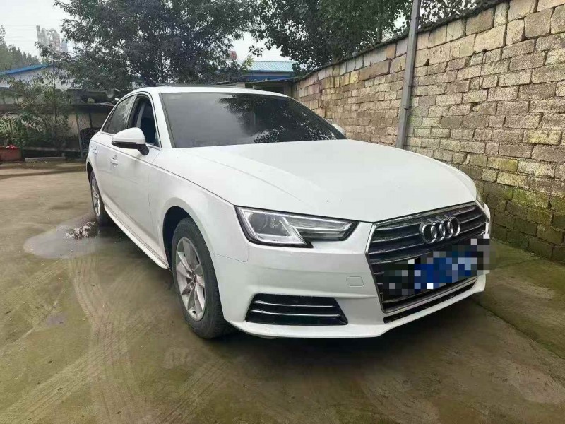 济宁18年奥迪A4L3