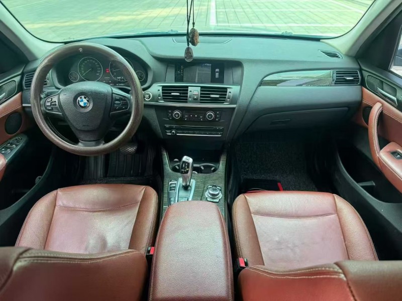 南京13年宝马X34