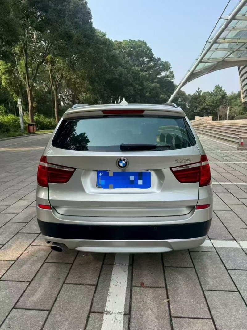 南京13年宝马X39