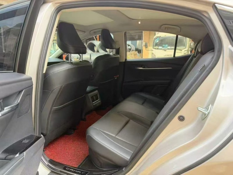 桂林24年丰田凯美瑞6